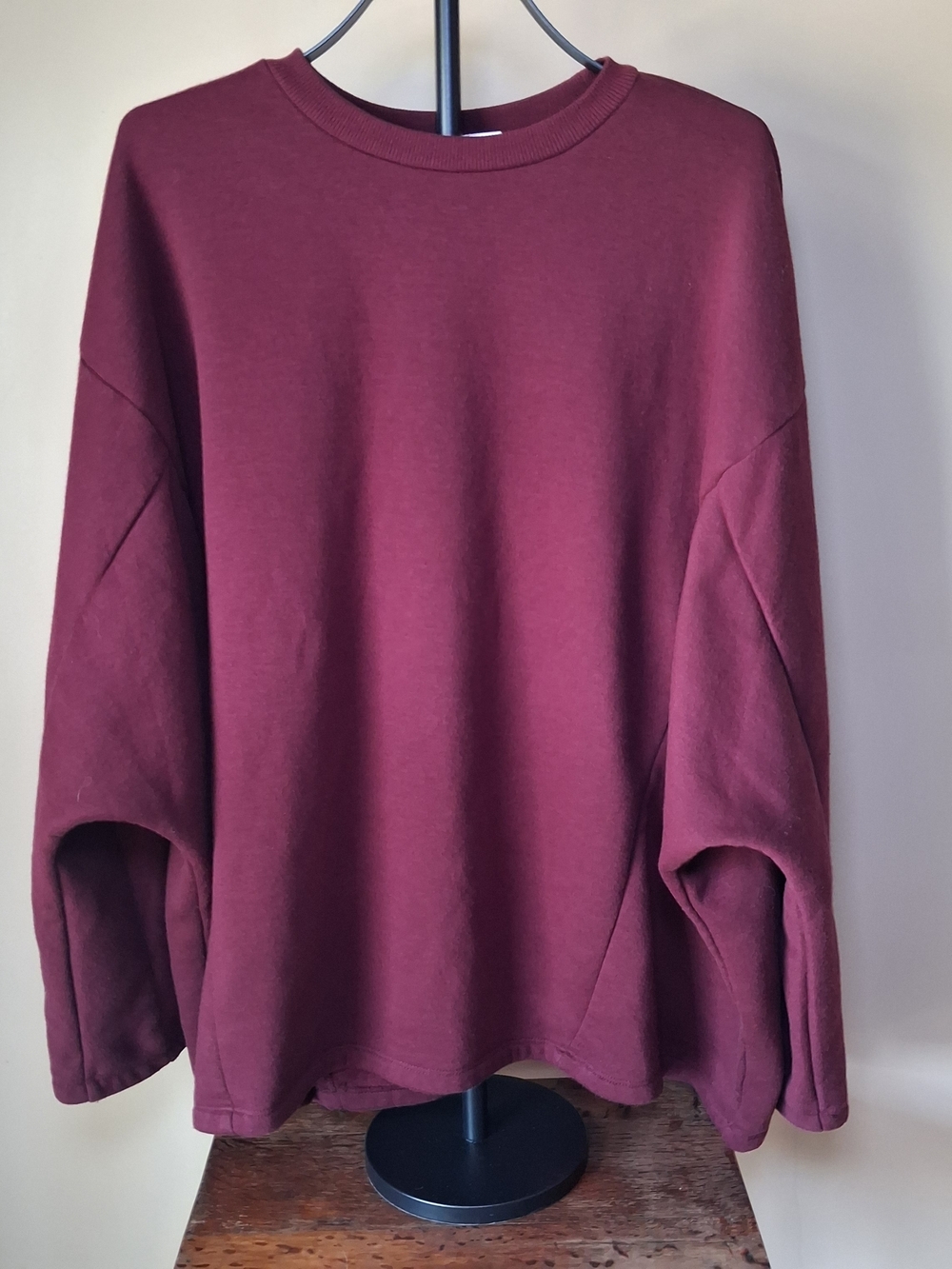 Zenana Women’s Oversized Batwing Maroon Sweatshirt; Size 1X/2X